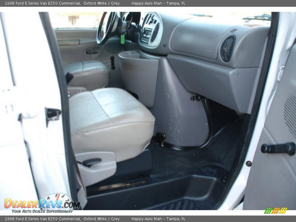 1998 Ford E Series Van E250 Commercial Oxford White / Grey Photo #17