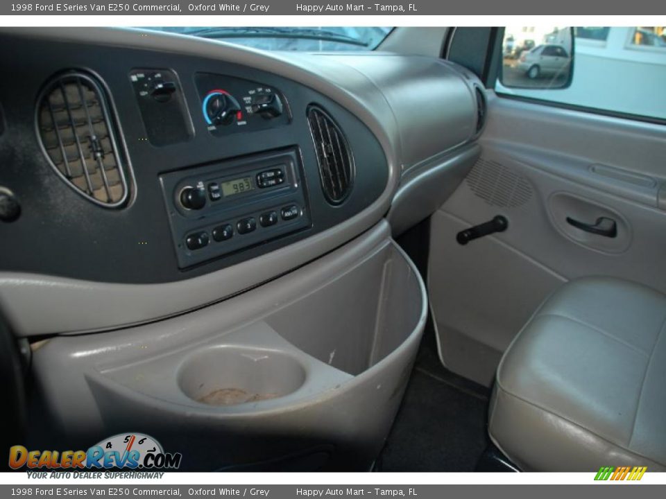 1998 Ford E Series Van E250 Commercial Oxford White / Grey Photo #20
