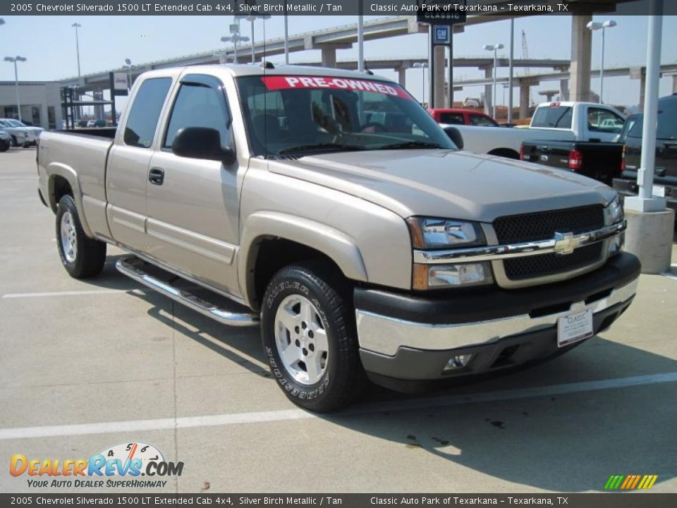 2005 Chevrolet Silverado 1500 LT Extended Cab 4x4 Silver Birch Metallic / Tan Photo #2
