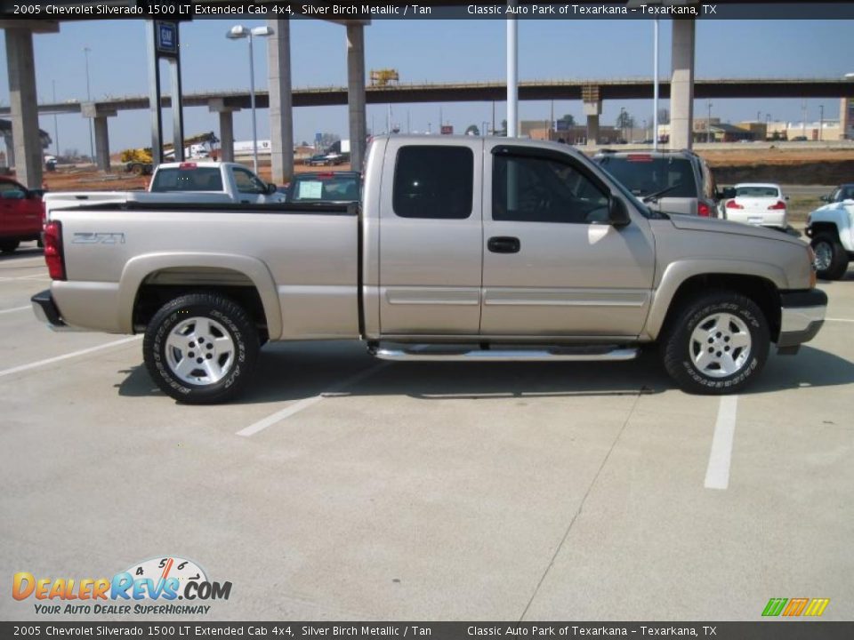 2005 Chevrolet Silverado 1500 LT Extended Cab 4x4 Silver Birch Metallic / Tan Photo #4