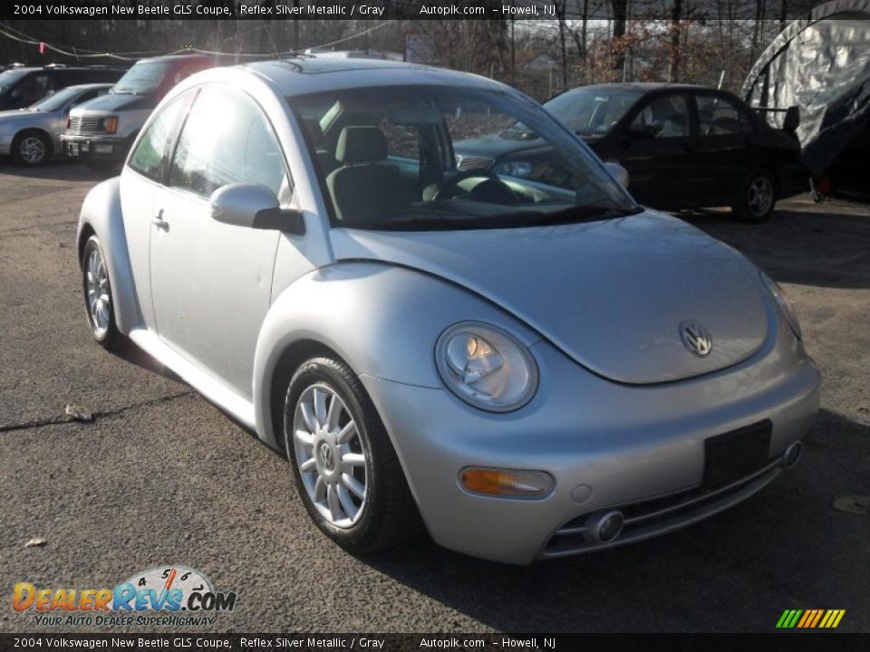 2004 Volkswagen New Beetle GLS Coupe Reflex Silver Metallic / Gray Photo #3