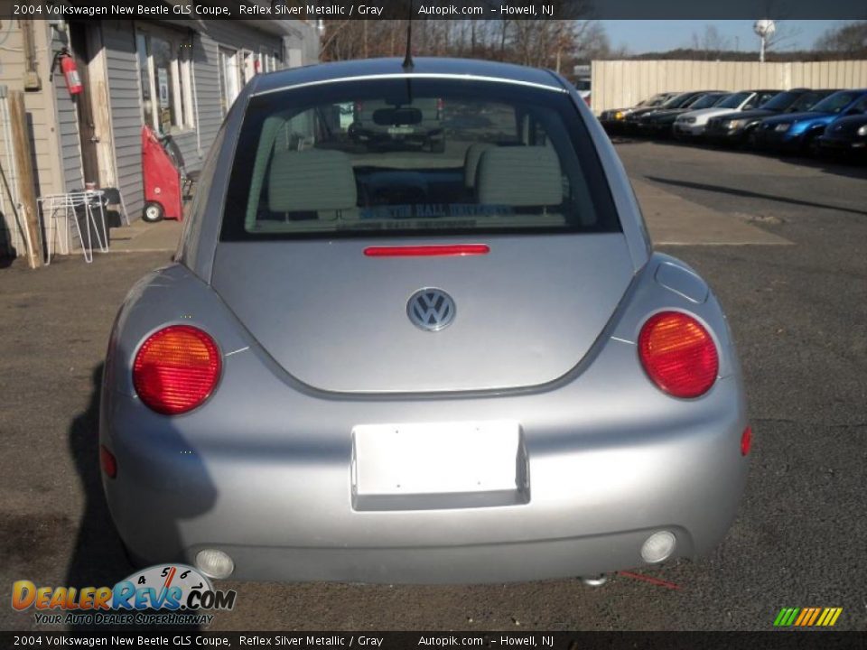 2004 Volkswagen New Beetle GLS Coupe Reflex Silver Metallic / Gray Photo #6