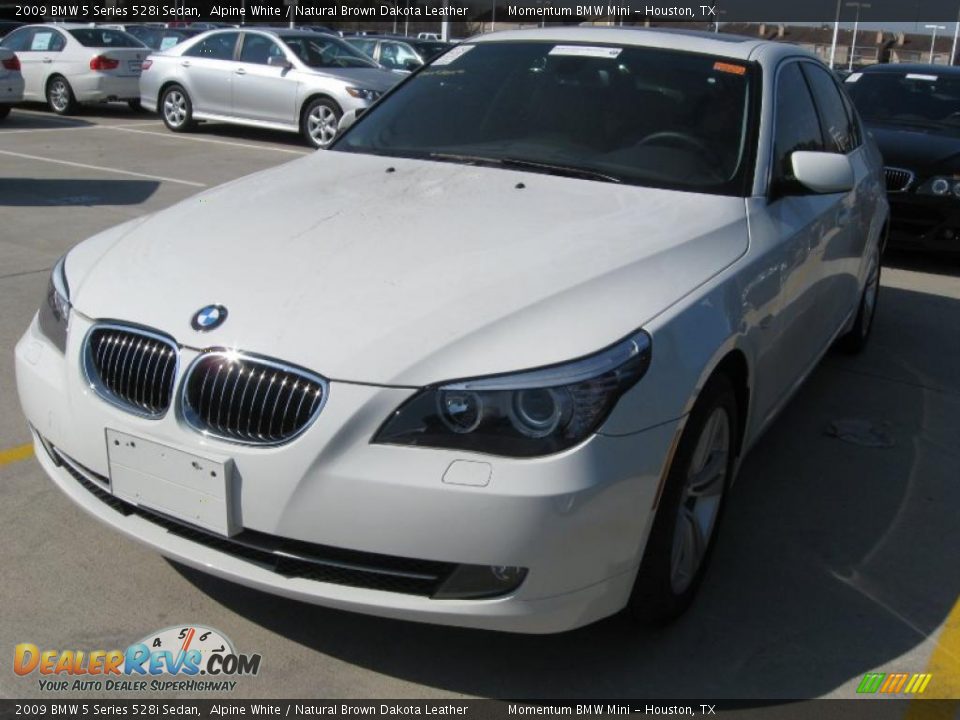 2009 BMW 5 Series 528i Sedan Alpine White / Natural Brown Dakota Leather Photo #1
