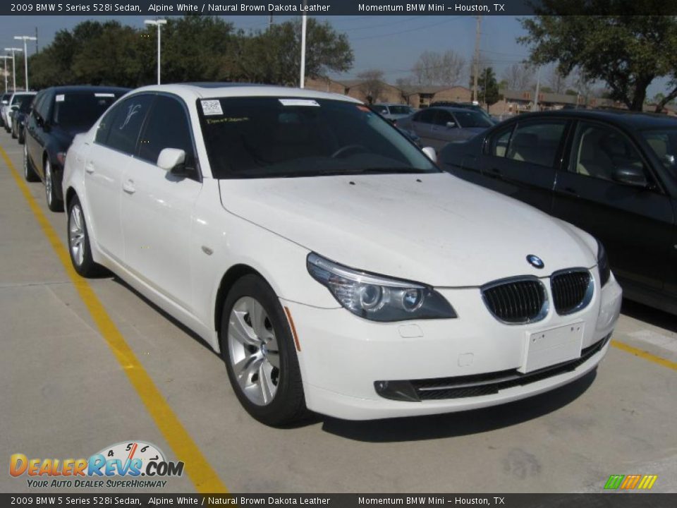 2009 BMW 5 Series 528i Sedan Alpine White / Natural Brown Dakota Leather Photo #6