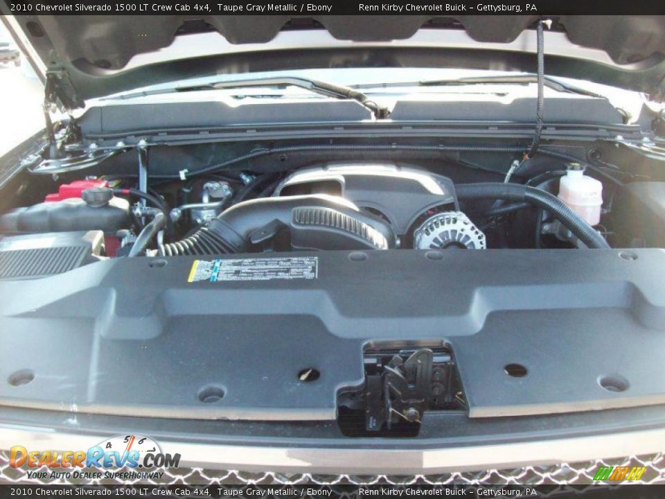 2010 Chevrolet Silverado 1500 LT Crew Cab 4x4 Taupe Gray Metallic / Ebony Photo #11