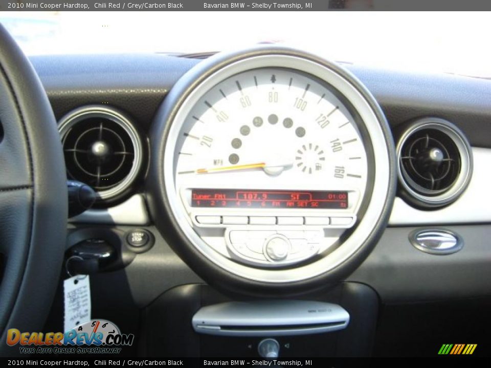 2010 Mini Cooper Hardtop Chili Red / Grey/Carbon Black Photo #13