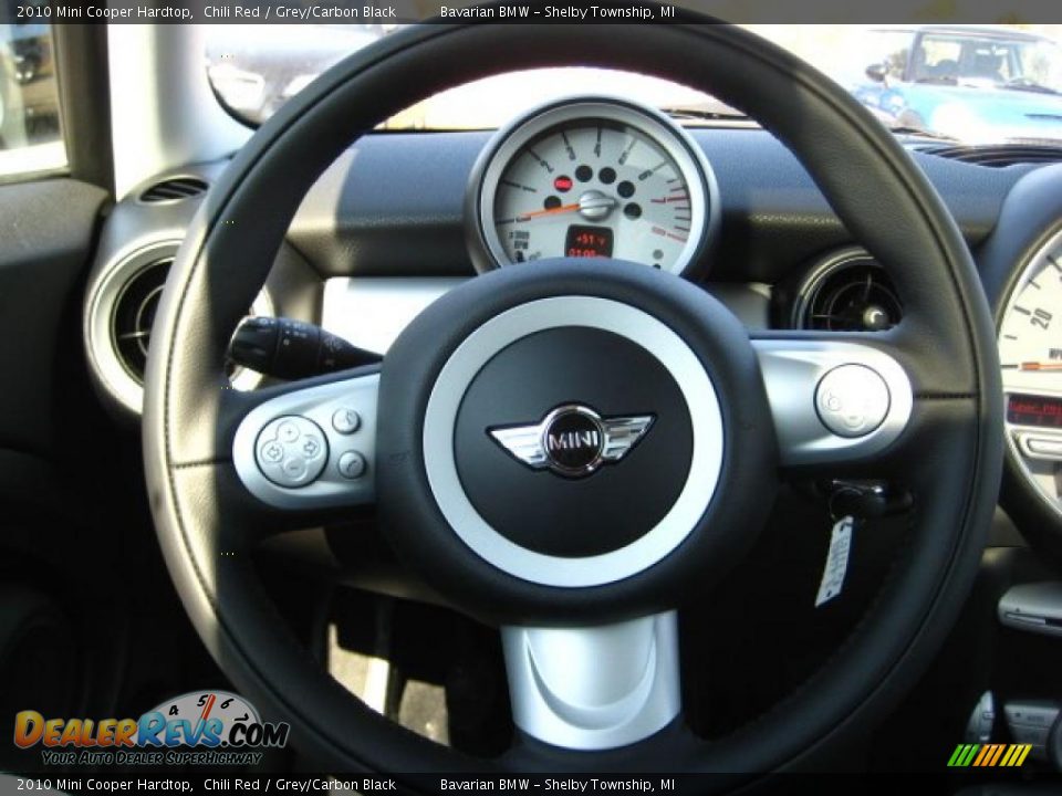 2010 Mini Cooper Hardtop Chili Red / Grey/Carbon Black Photo #16