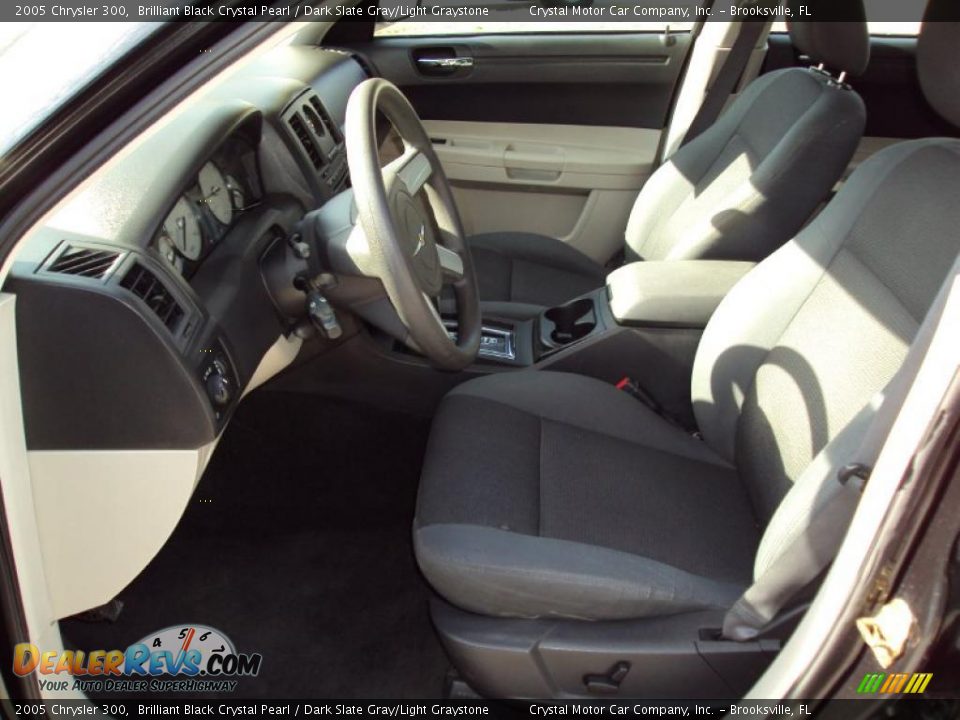 2005 Chrysler 300 Brilliant Black Crystal Pearl / Dark Slate Gray/Light Graystone Photo #4