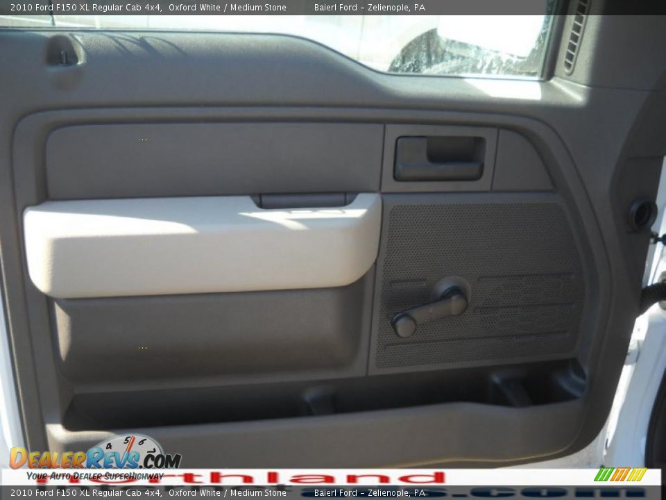 2010 Ford F150 XL Regular Cab 4x4 Oxford White / Medium Stone Photo #10