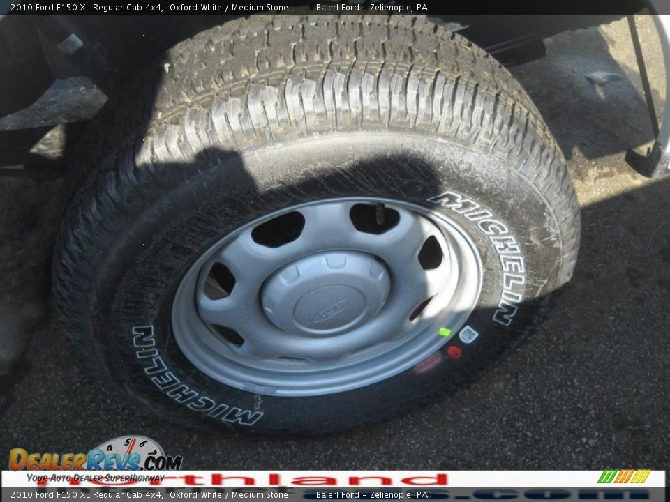2010 Ford F150 XL Regular Cab 4x4 Oxford White / Medium Stone Photo #15