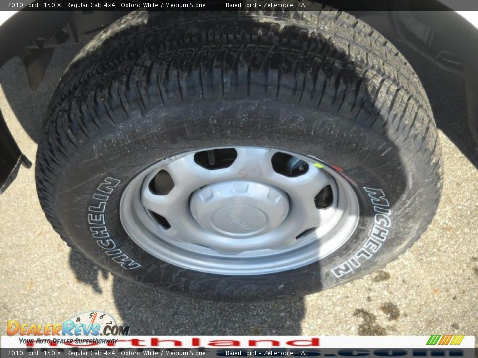 2010 Ford F150 XL Regular Cab 4x4 Oxford White / Medium Stone Photo #16
