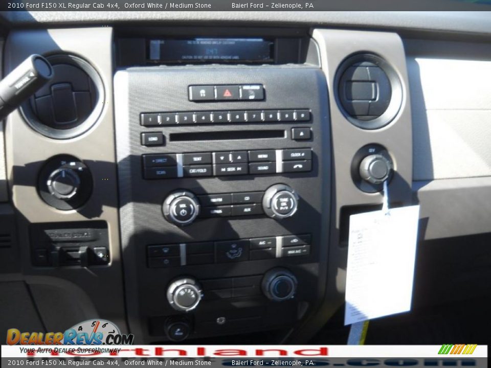 2010 Ford F150 XL Regular Cab 4x4 Oxford White / Medium Stone Photo #17