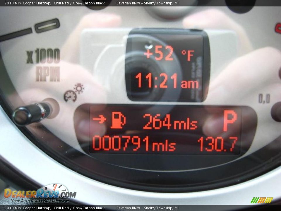 2010 Mini Cooper Hardtop Chili Red / Grey/Carbon Black Photo #21