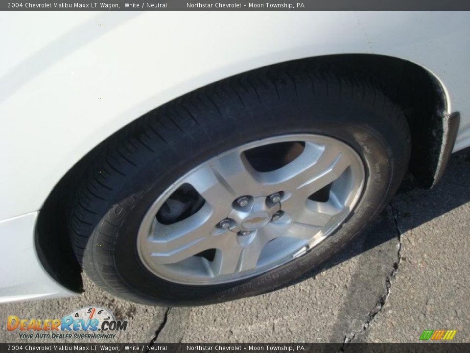 2004 Chevrolet Malibu Maxx LT Wagon White / Neutral Photo #9