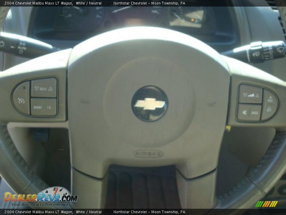 2004 Chevrolet Malibu Maxx LT Wagon White / Neutral Photo #17