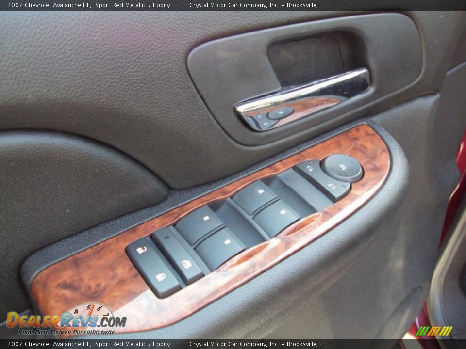 2007 Chevrolet Avalanche LT Sport Red Metallic / Ebony Photo #17