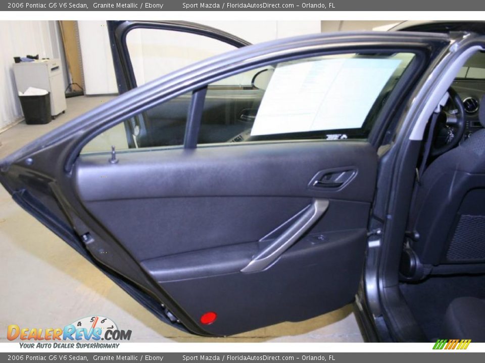2006 Pontiac G6 V6 Sedan Granite Metallic / Ebony Photo #25