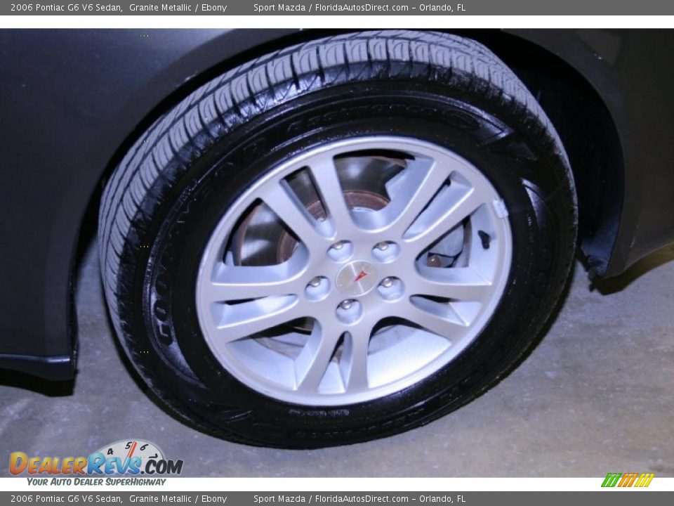 2006 Pontiac G6 V6 Sedan Granite Metallic / Ebony Photo #32