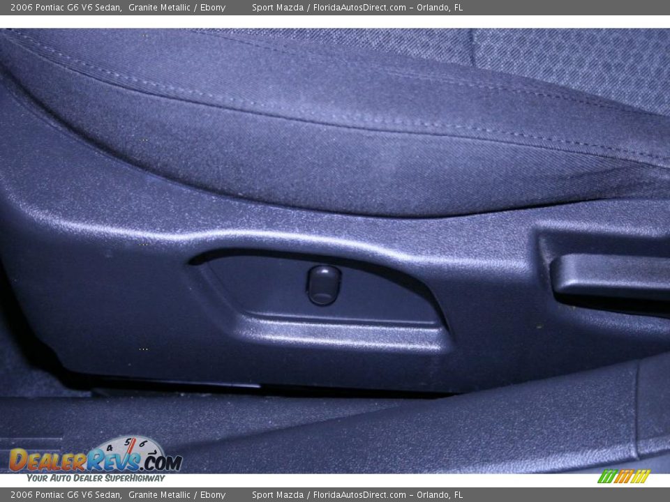 2006 Pontiac G6 V6 Sedan Granite Metallic / Ebony Photo #35