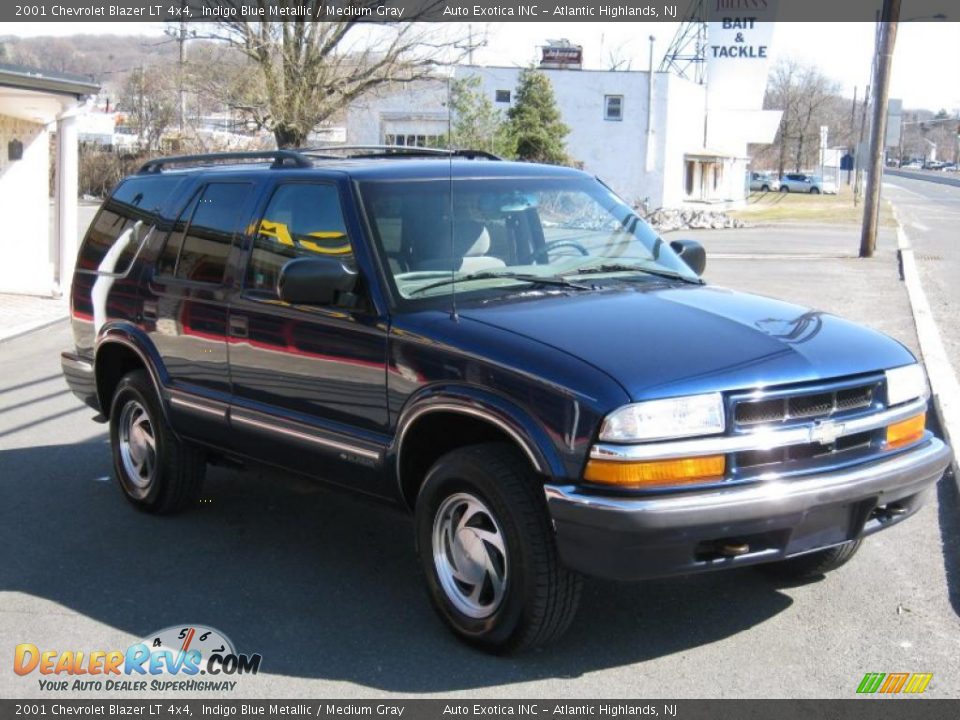 2001 Chevrolet Blazer LT 4x4 Indigo Blue Metallic / Medium Gray Photo #2