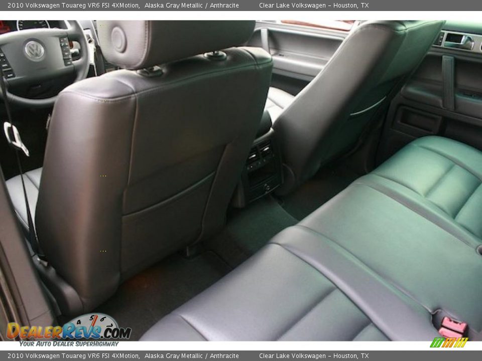 2010 Volkswagen Touareg VR6 FSI 4XMotion Alaska Gray Metallic / Anthracite Photo #15
