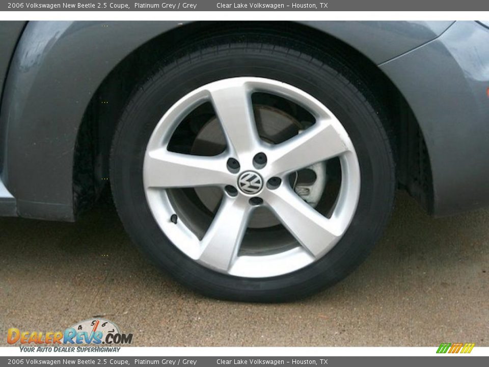 2006 Volkswagen New Beetle 2.5 Coupe Platinum Grey / Grey Photo #17