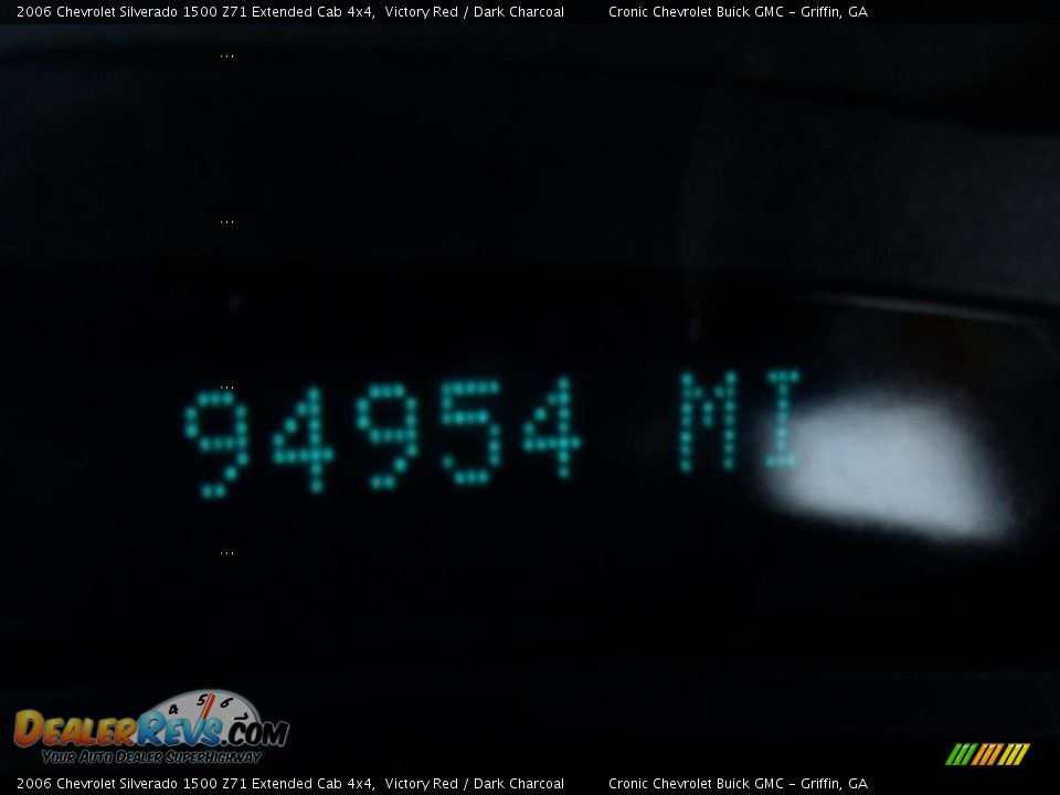 2006 Chevrolet Silverado 1500 Z71 Extended Cab 4x4 Victory Red / Dark Charcoal Photo #15