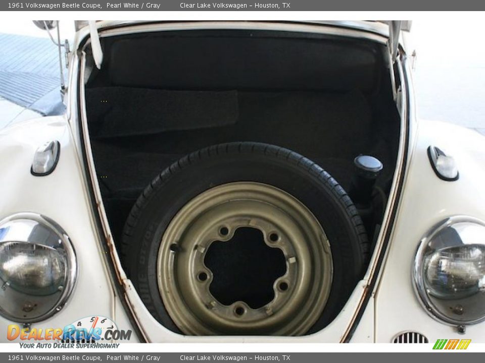 1961 Volkswagen Beetle Coupe Pearl White / Gray Photo #27