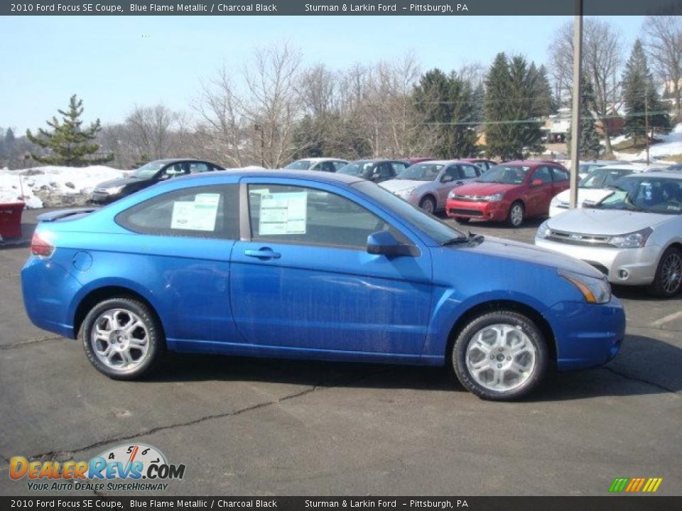 2010 Ford Focus SE Coupe Blue Flame Metallic / Charcoal Black Photo #2