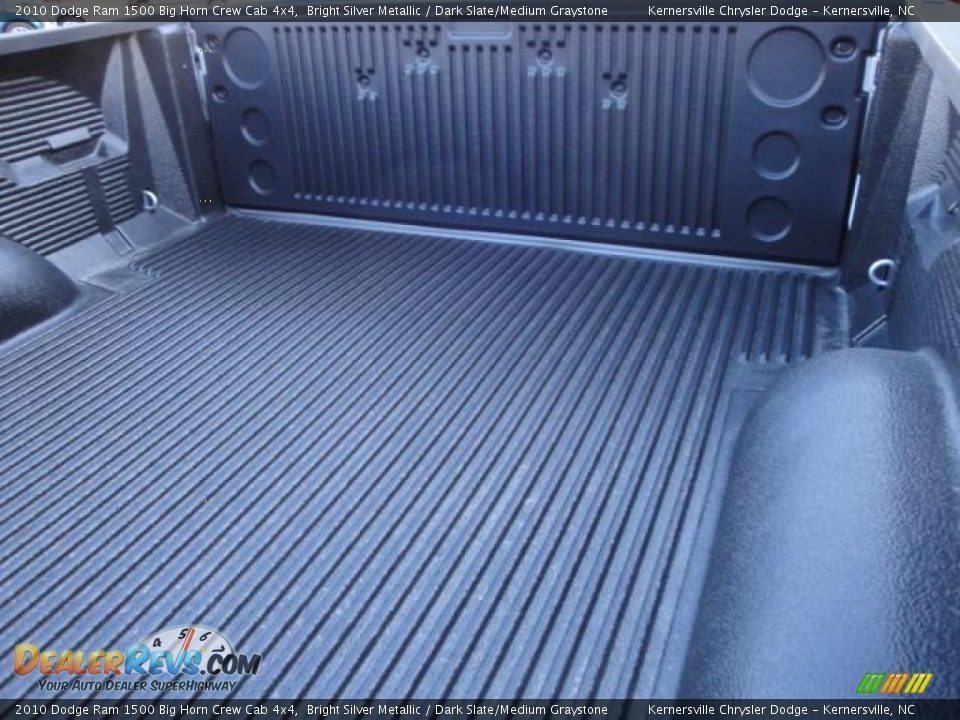 2010 Dodge Ram 1500 Big Horn Crew Cab 4x4 Bright Silver Metallic / Dark Slate/Medium Graystone Photo #13