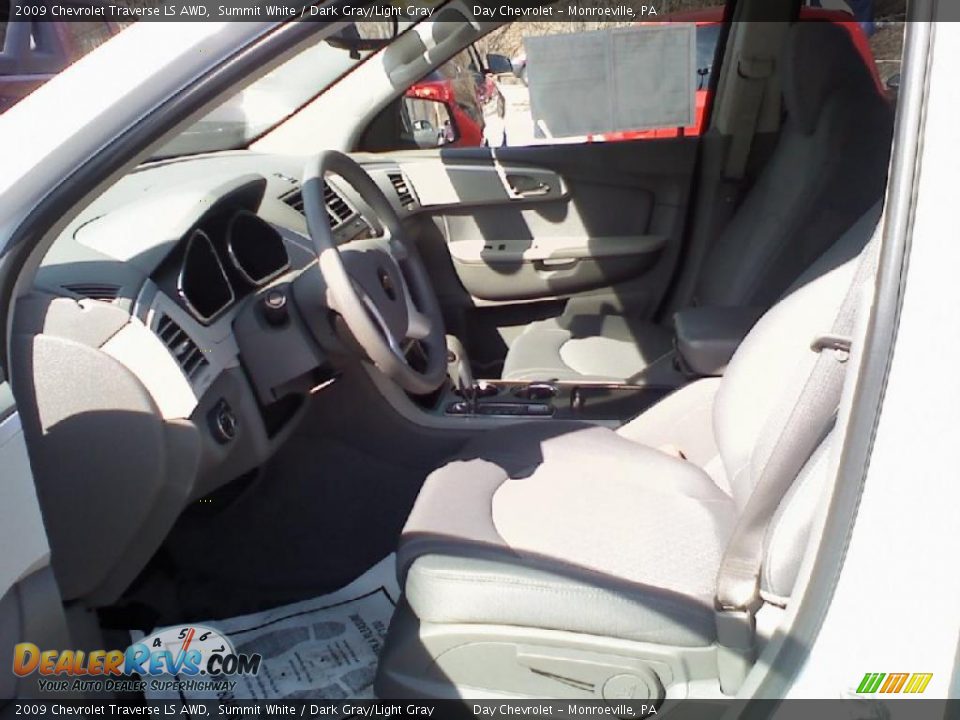 2009 Chevrolet Traverse LS AWD Summit White / Dark Gray/Light Gray Photo #5