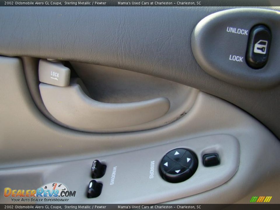 2002 Oldsmobile Alero GL Coupe Sterling Metallic / Pewter Photo #17