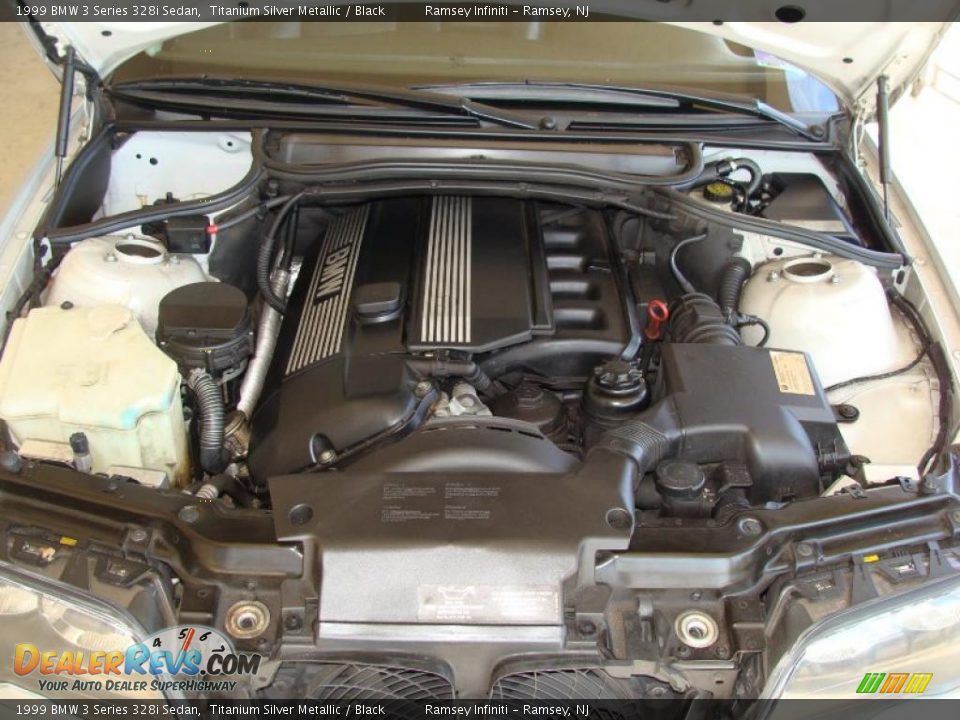1999 BMW 3 Series 328i Sedan Titanium Silver Metallic / Black Photo #15