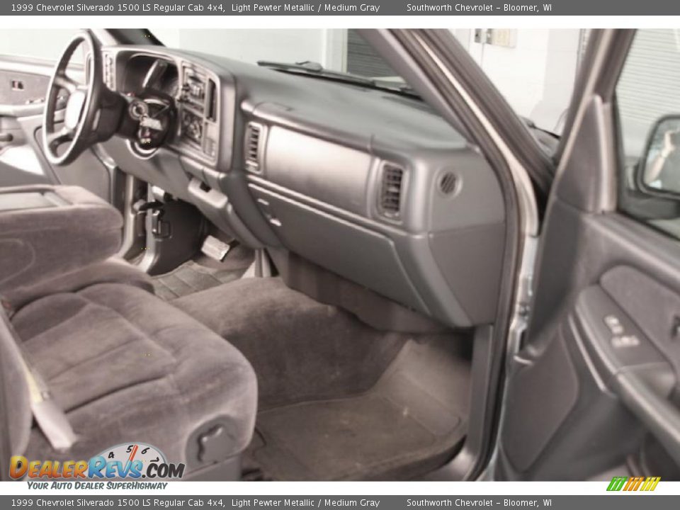 1999 Chevrolet Silverado 1500 LS Regular Cab 4x4 Light Pewter Metallic / Medium Gray Photo #5