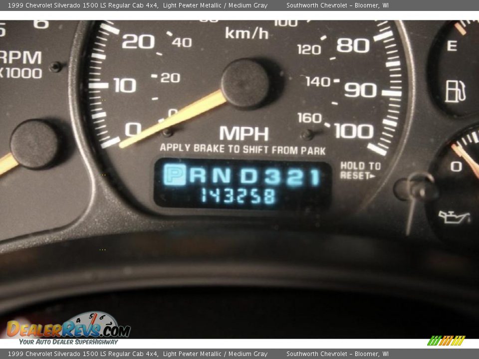 1999 Chevrolet Silverado 1500 LS Regular Cab 4x4 Light Pewter Metallic / Medium Gray Photo #8