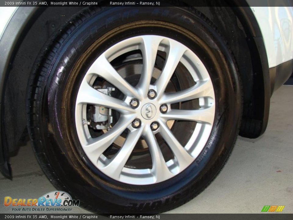 2009 Infiniti FX 35 AWD Moonlight White / Graphite Photo #4