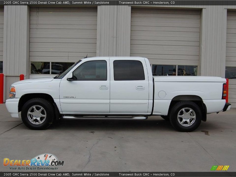 2005 GMC Sierra 1500 Denali Crew Cab AWD Summit White / Sandstone Photo #4