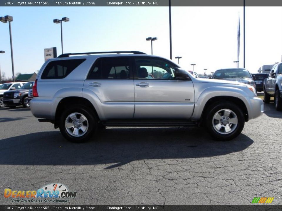2007 Toyota 4Runner SR5 Titanium Metallic / Stone Photo #2