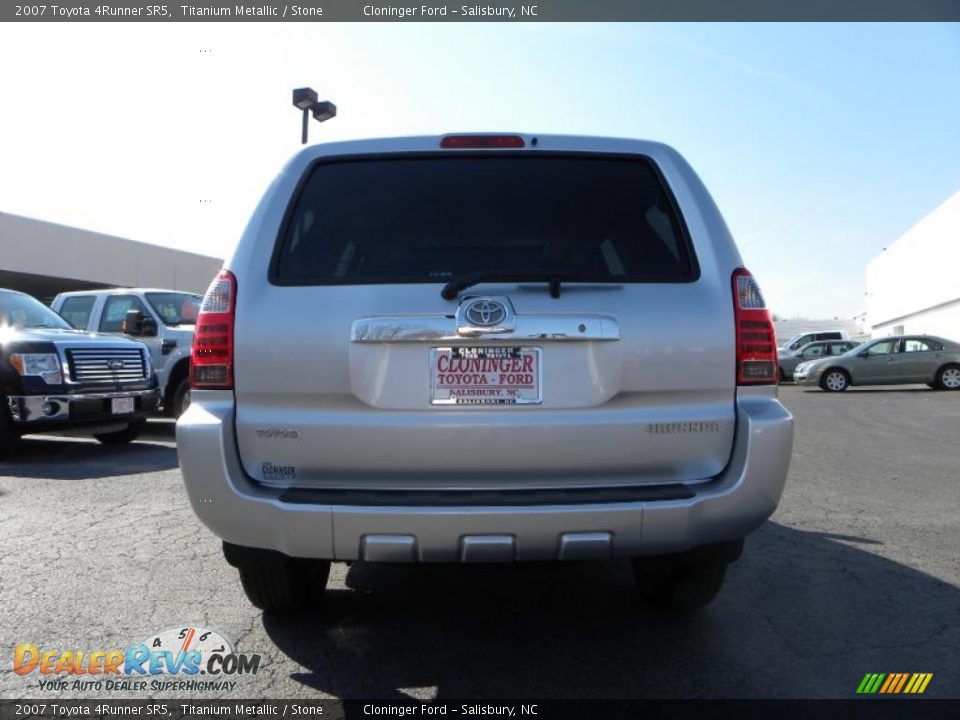 2007 Toyota 4Runner SR5 Titanium Metallic / Stone Photo #4