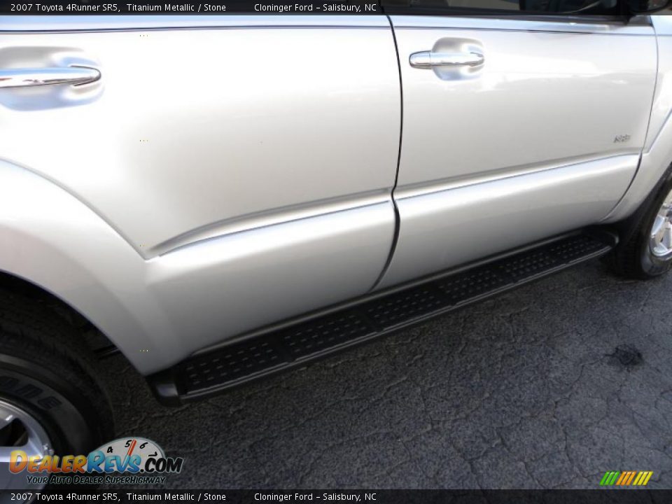 2007 Toyota 4Runner SR5 Titanium Metallic / Stone Photo #13