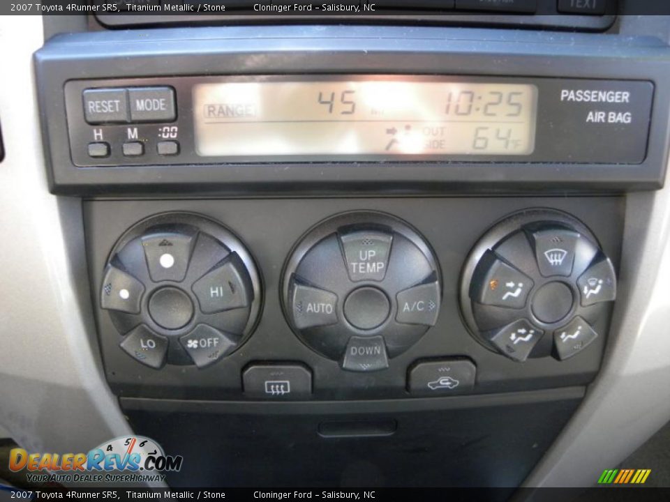 2007 Toyota 4Runner SR5 Titanium Metallic / Stone Photo #22