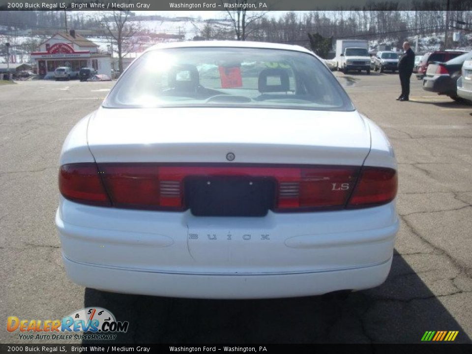 2000 Buick Regal LS Bright White / Medium Gray Photo #3