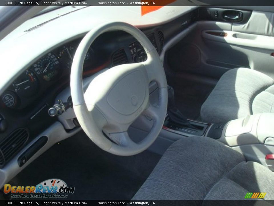 2000 Buick Regal LS Bright White / Medium Gray Photo #16