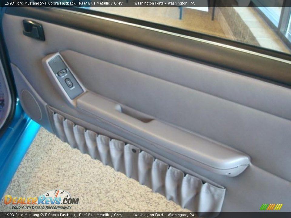 Door Panel of 1993 Ford Mustang SVT Cobra Fastback Photo #13