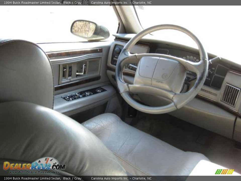 1994 Buick Roadmaster Limited Sedan Black / Gray Photo #10