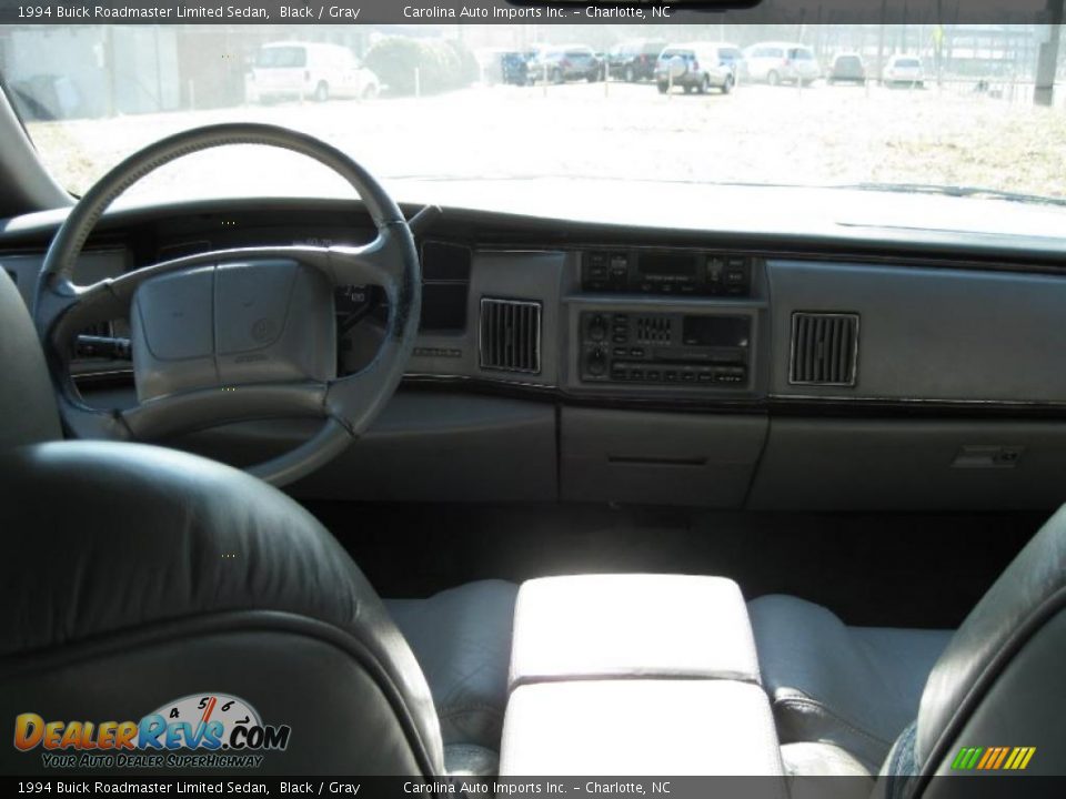 1994 Buick Roadmaster Limited Sedan Black / Gray Photo #12
