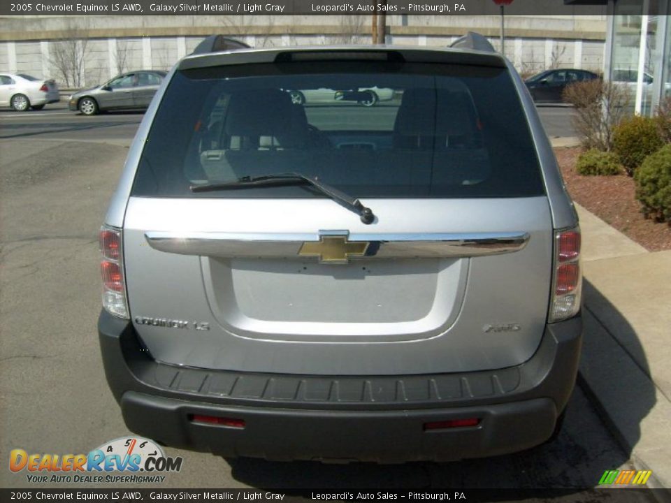 2005 Chevrolet Equinox LS AWD Galaxy Silver Metallic / Light Gray Photo #4
