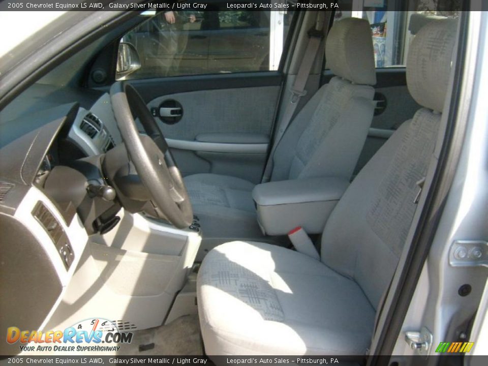 2005 Chevrolet Equinox LS AWD Galaxy Silver Metallic / Light Gray Photo #9