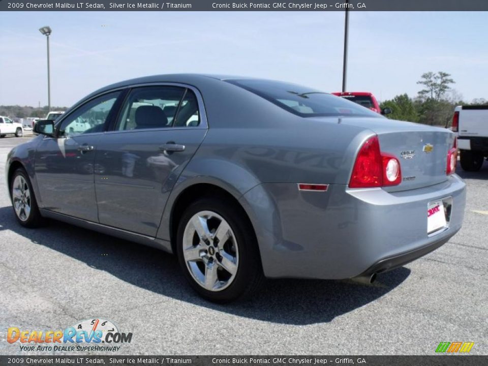 2009 Chevrolet Malibu LT Sedan Silver Ice Metallic / Titanium Photo #6