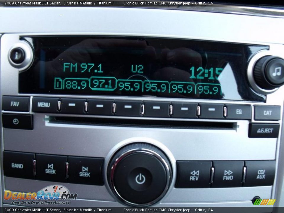 2009 Chevrolet Malibu LT Sedan Silver Ice Metallic / Titanium Photo #20